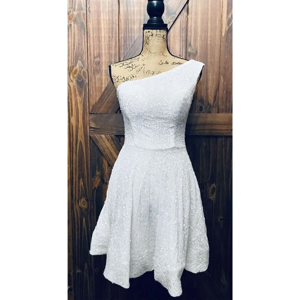 Homecoming White Cocktail Crushed Velvet Sequin Dress Sz 6